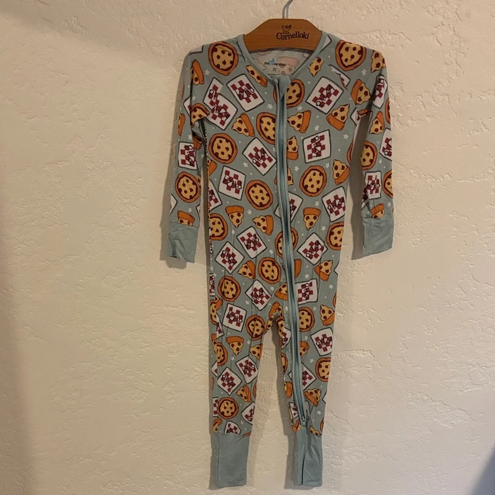 Little One Shop Pajamas (3T) - Picture 3 of 13